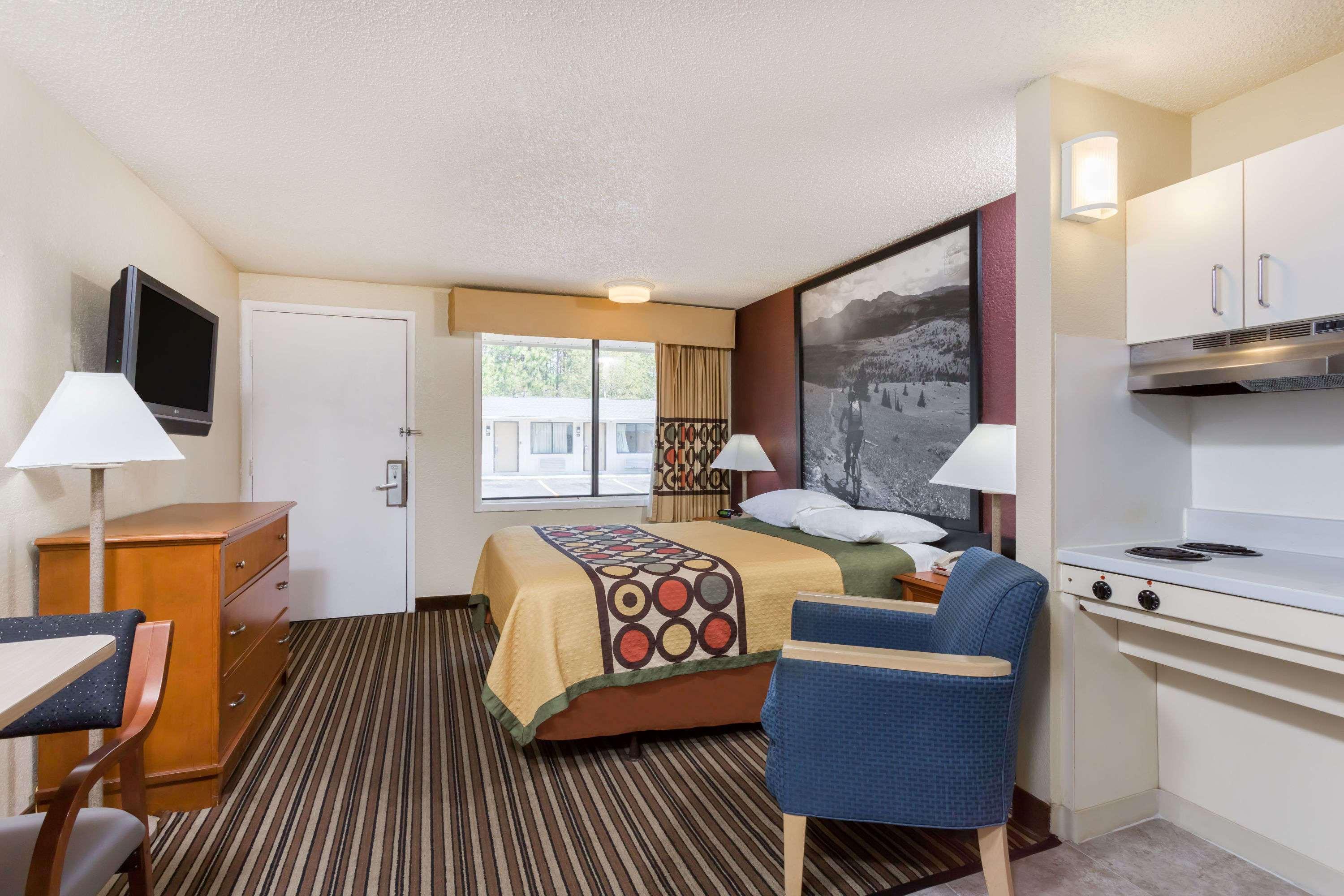 Super 8 By Wyndham Aberdeen Southern Pines Kültér fotó