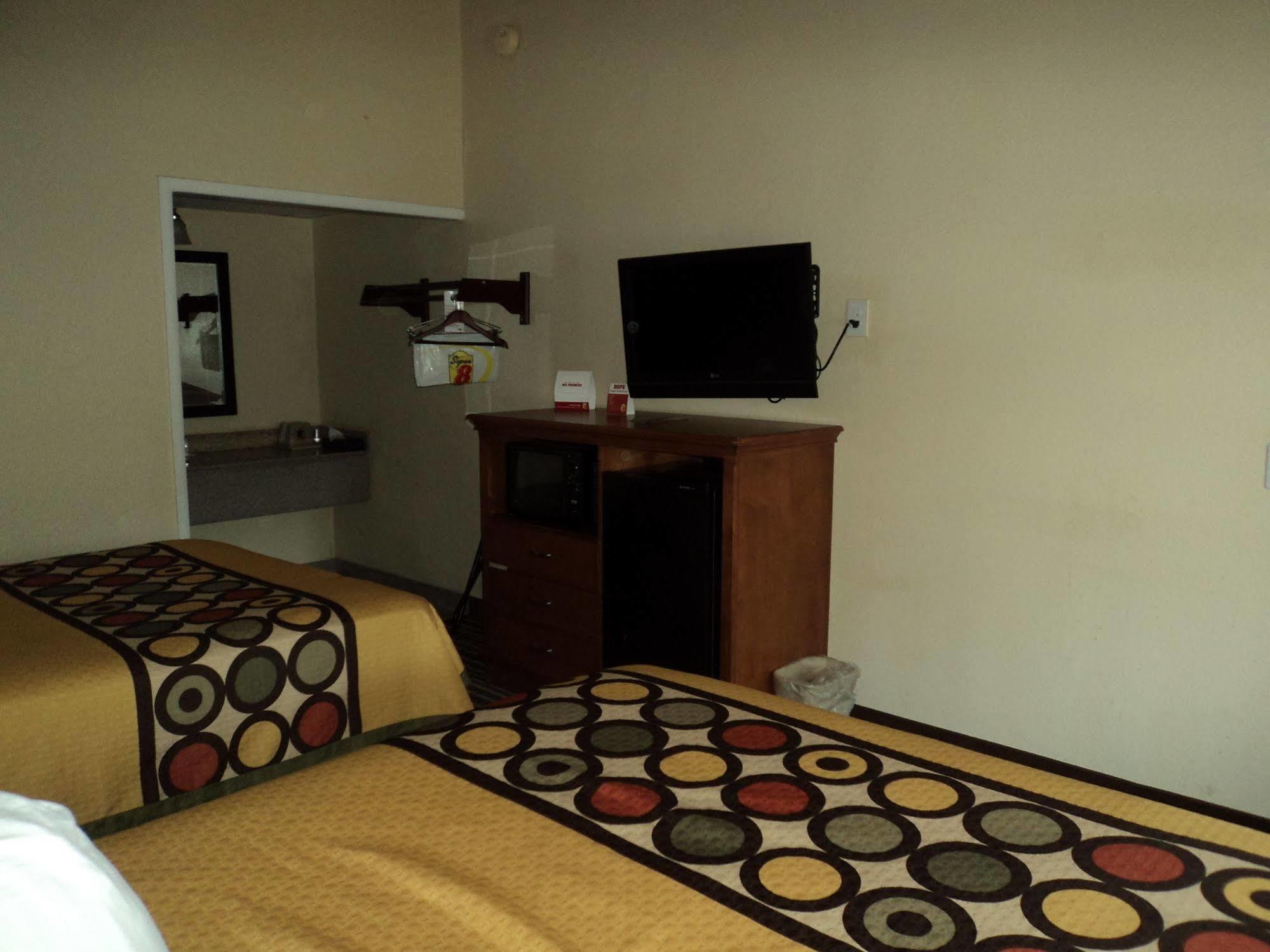 Super 8 By Wyndham Aberdeen Southern Pines Kültér fotó